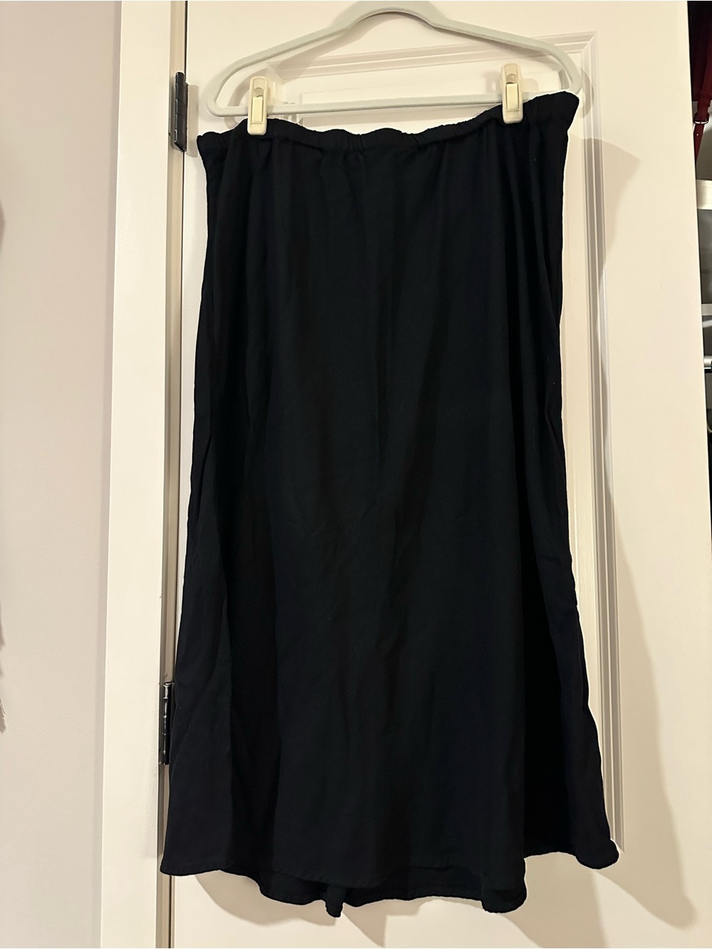 Old Navy Black Midi Skirt with Elastic Waist